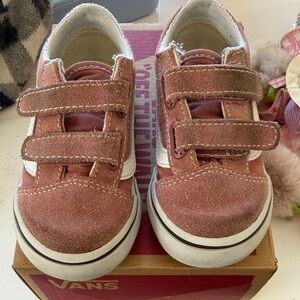 Vans Kids Suede Pink Velcro Sneakers